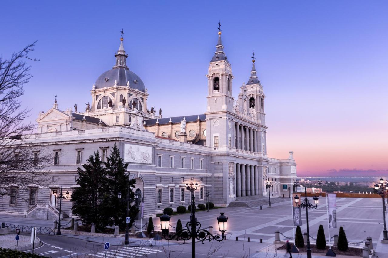 PUERTA DEL SOL Carretas TPH ROOMS Madrid Exterior foto